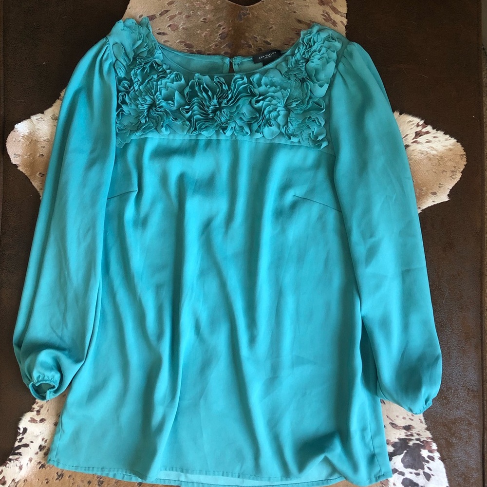 Ann Taylor blouse size small teal